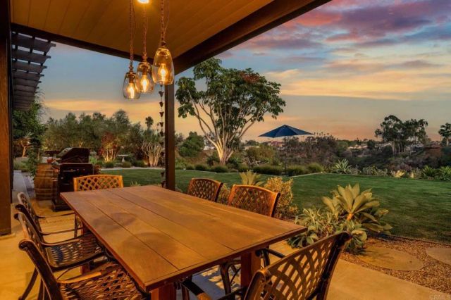 3811 Hiawatha Way, San Diego, CA 92117