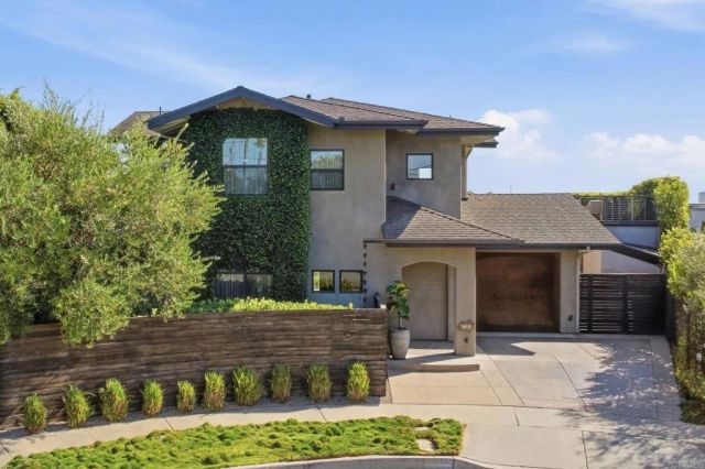 3811 Hiawatha Way, San Diego, CA 92117
