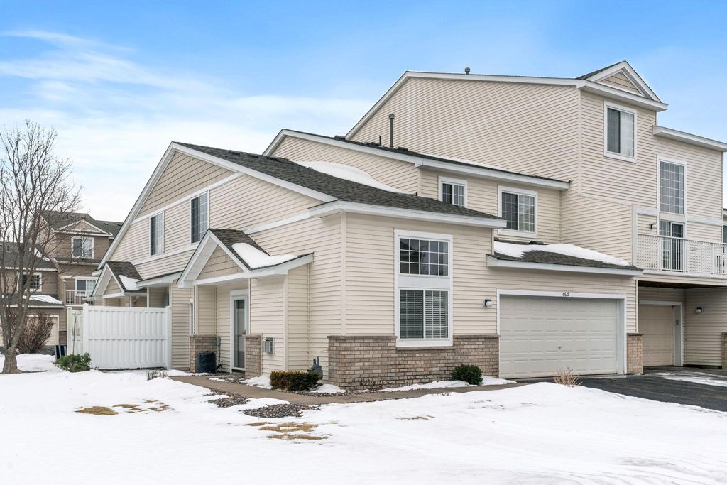 6628 Olive Lane N, Maple Grove, MN 55311
