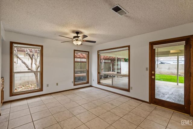 7309 Etter Street, Bakersfield, CA 93308