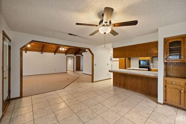 7309 Etter Street, Bakersfield, CA 93308