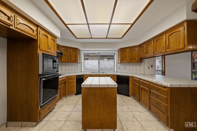 7309 Etter Street, Bakersfield, CA 93308