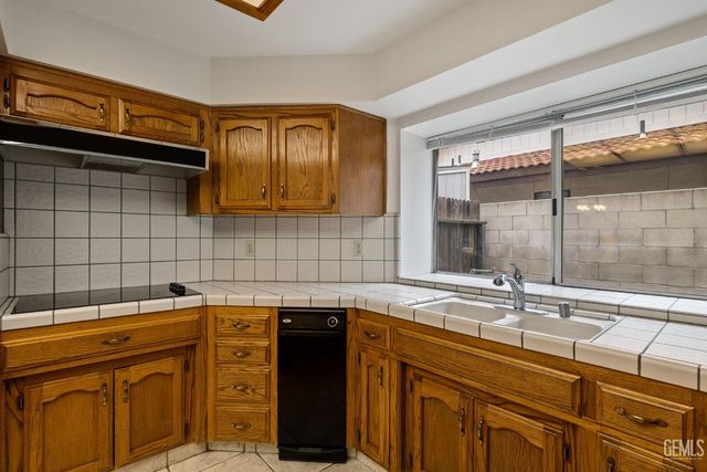 7309 Etter Street, Bakersfield, CA 93308