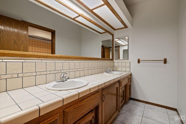 7309 Etter Street, Bakersfield, CA 93308