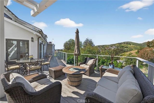 405 Blumont Street, Laguna Beach, CA 92651