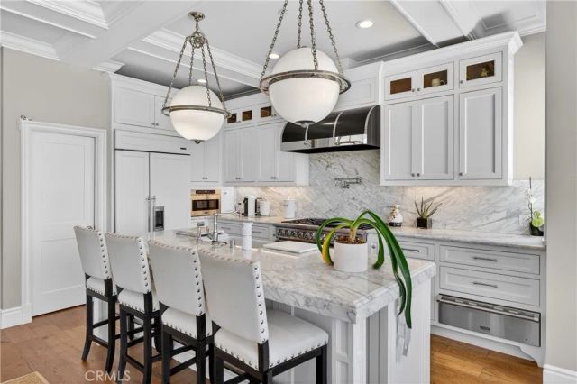 405 Blumont Street, Laguna Beach, CA 92651