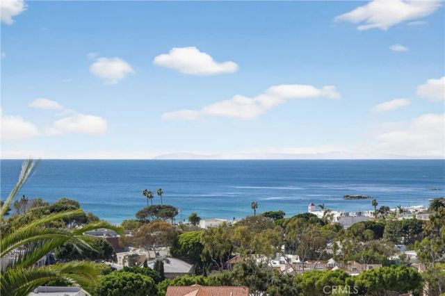 405 Blumont Street, Laguna Beach, CA 92651