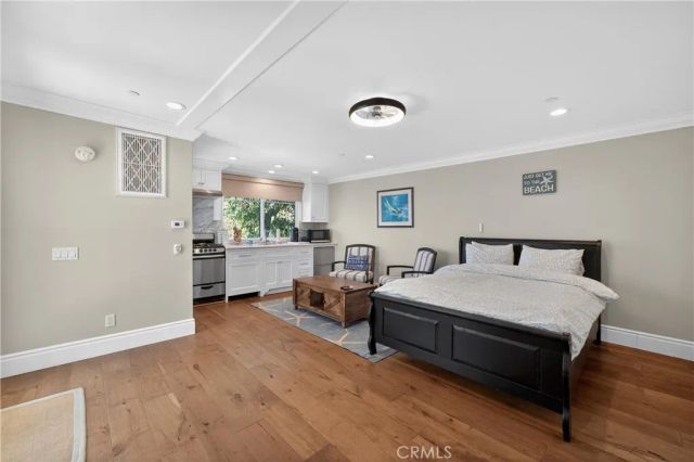 405 Blumont Street, Laguna Beach, CA 92651