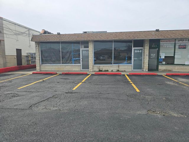 214 Greenwood Road 2, Glenview, IL 60025