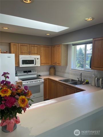 545 W Kellogg Road, Bellingham, WA 98226