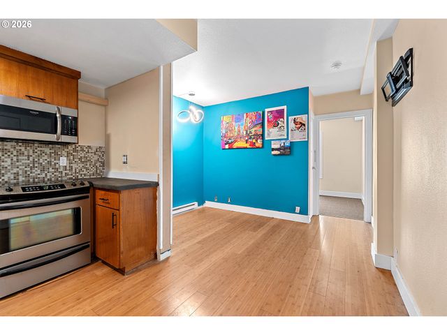 1829 Nw LOVEJOY St 106, Portland, OR 97209