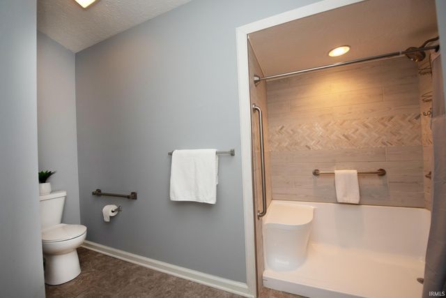 1612 Lionheart Lane, West Lafayette, IN 47906