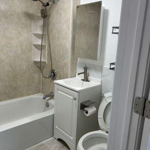 3429 S Wallace Street 2, Chicago, IL 60616