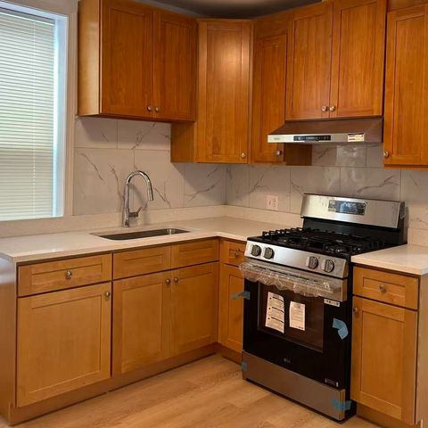 3429 S Wallace Street 2, Chicago, IL 60616