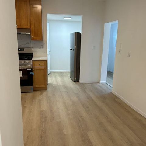 3429 S Wallace Street 2, Chicago, IL 60616