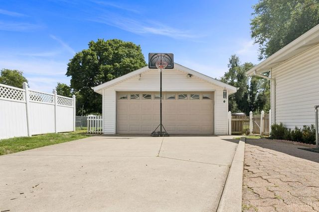 823 Sando Drive, Fairfield, OH 45014