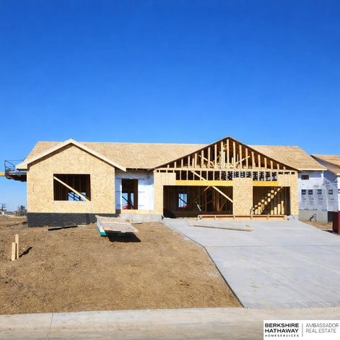 5114 Pinehill Road, Bellevue, NE 68133
