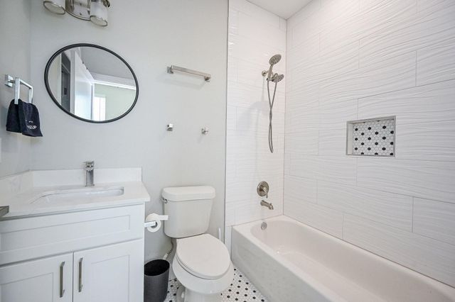 4748 Mallow Street E, Houston, TX 77033