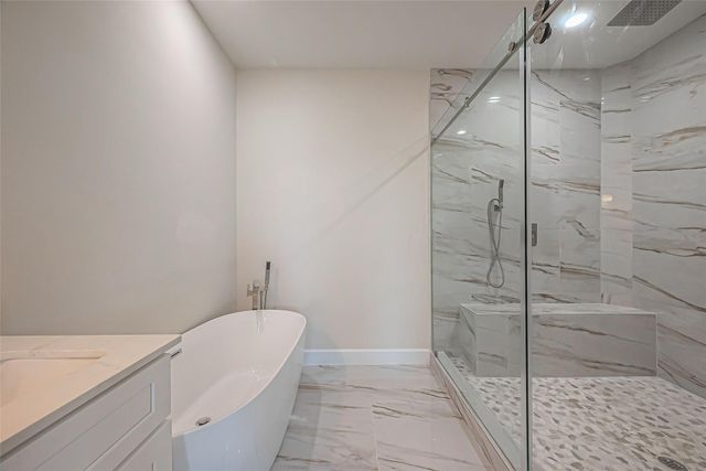 4748 Mallow Street E, Houston, TX 77033