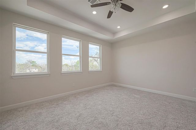 4748 Mallow Street E, Houston, TX 77033