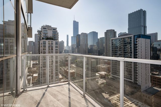 303 W Ohio Street 2004, Chicago, IL 60654