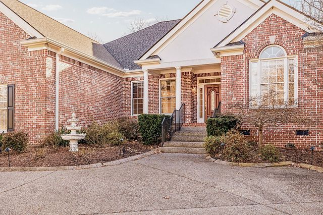 9067 Fallswood Ln, Brentwood, TN 37027