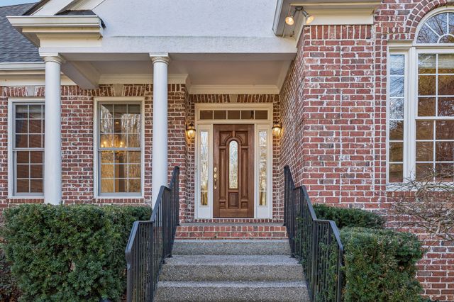 9067 Fallswood Ln, Brentwood, TN 37027