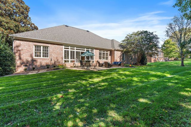 9067 Fallswood Ln, Brentwood, TN 37027