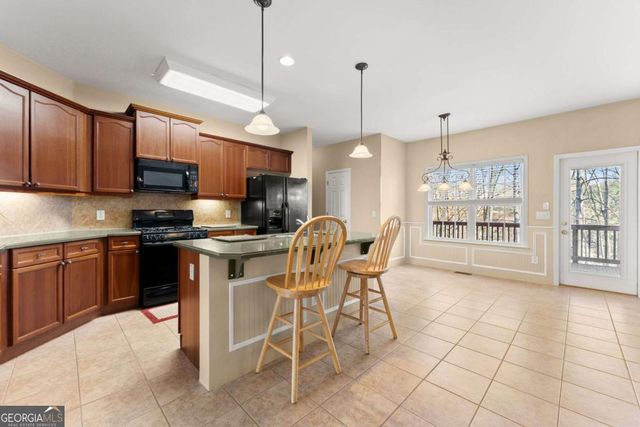 1000 Island Bluff Lane, Buford, GA 30518