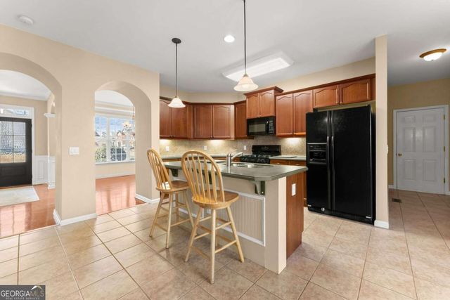 1000 Island Bluff Lane, Buford, GA 30518