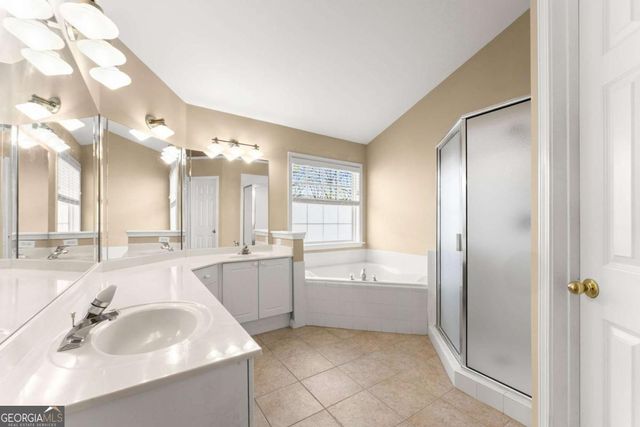 1000 Island Bluff Lane, Buford, GA 30518