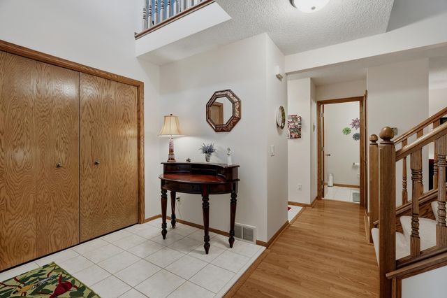 3683 Widgeon Way, Eagan, MN 55123