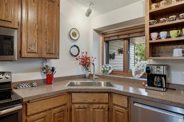 3683 Widgeon Way, Eagan, MN 55123