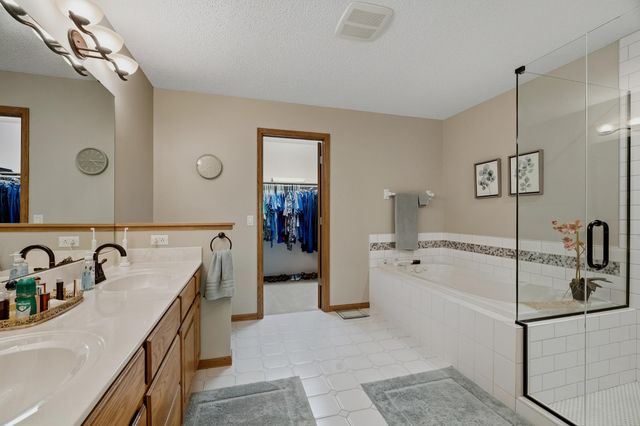 3683 Widgeon Way, Eagan, MN 55123