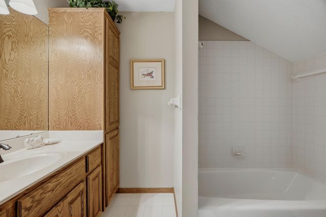 3683 Widgeon Way, Eagan, MN 55123