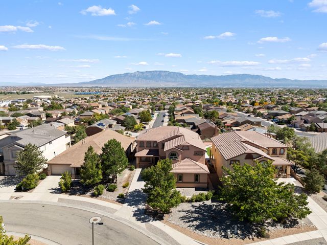 10456 BORREGO CREEK Drive NW, Albuquerque, NM 87114