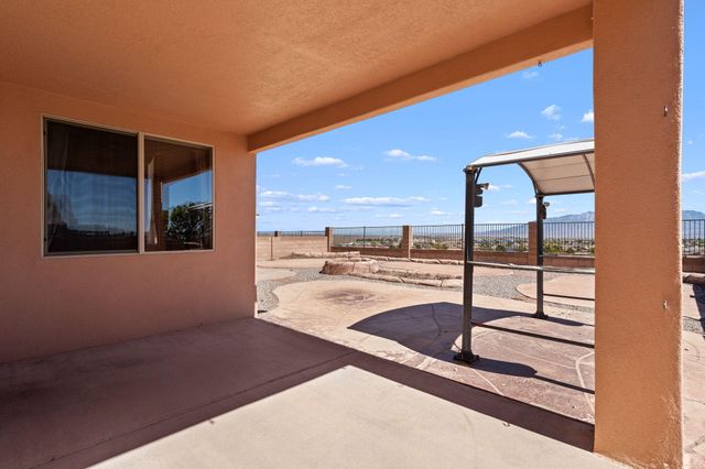 10456 BORREGO CREEK Drive NW, Albuquerque, NM 87114