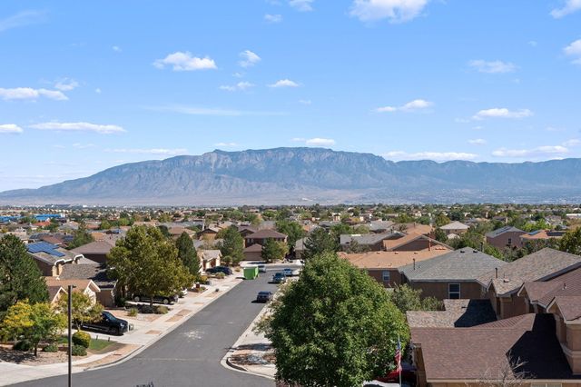 10456 BORREGO CREEK Drive NW, Albuquerque, NM 87114