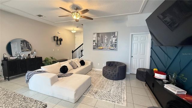 2384 SEDGE GRASS WAY, Orlando, FL 32824