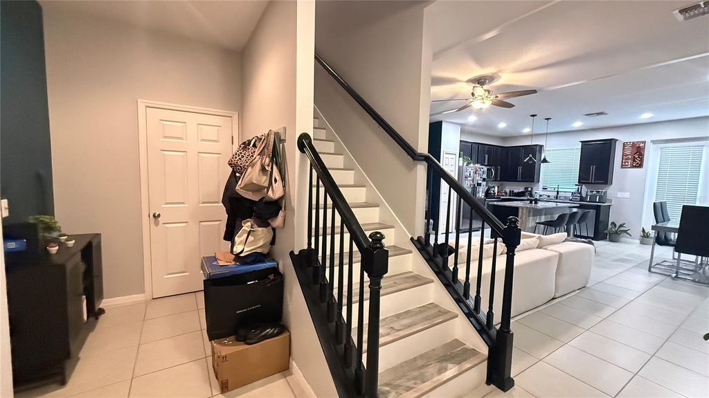 Image 18 of property listing at 2384 SEDGE GRASS WAY, Orlando, FL 32824