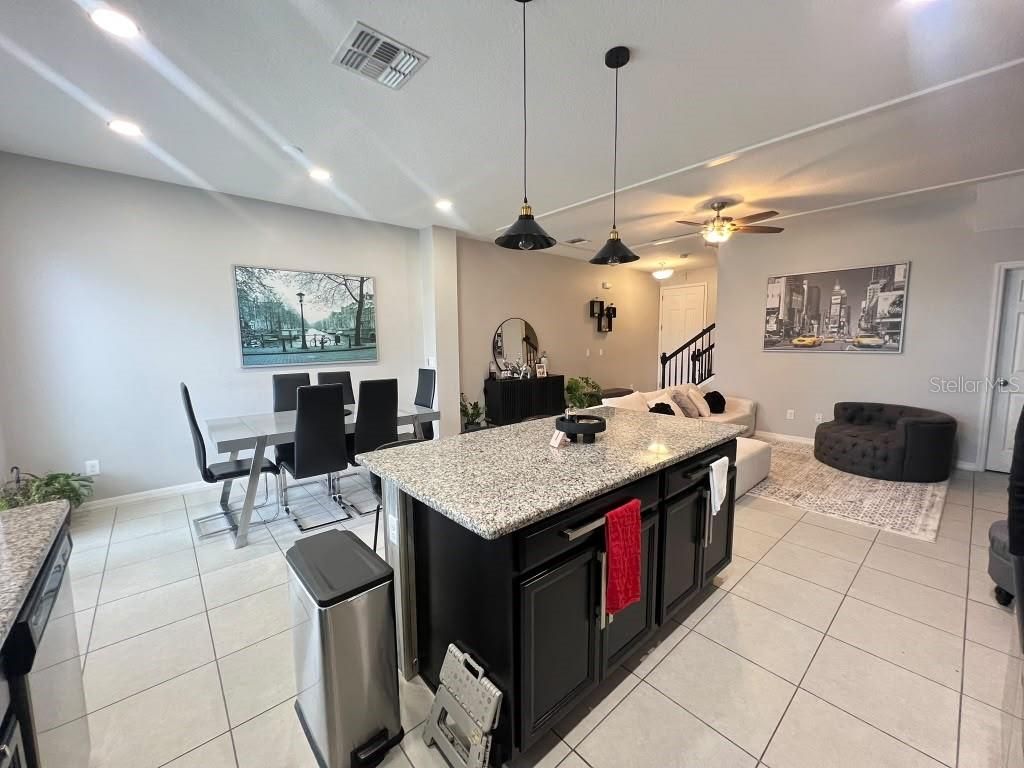 Image 4 of property listing at 2384 SEDGE GRASS WAY, Orlando, FL 32824