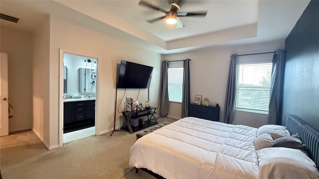 Image 32 of property listing at 2384 SEDGE GRASS WAY, Orlando, FL 32824