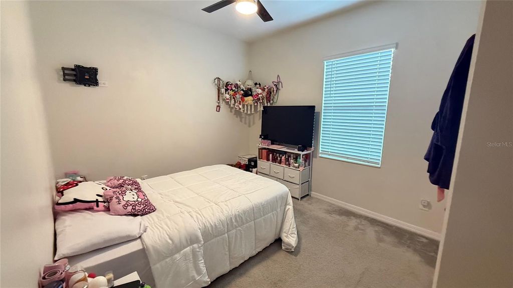 Image 36 of property listing at 2384 SEDGE GRASS WAY, Orlando, FL 32824