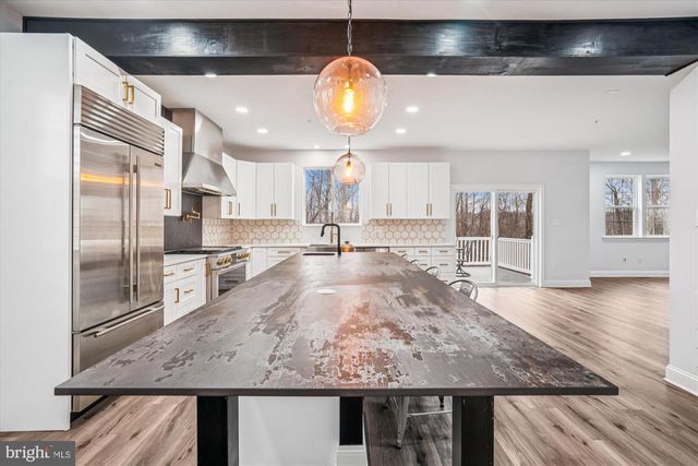 9785 LEIGHLAND CT, Waldorf, MD 20603