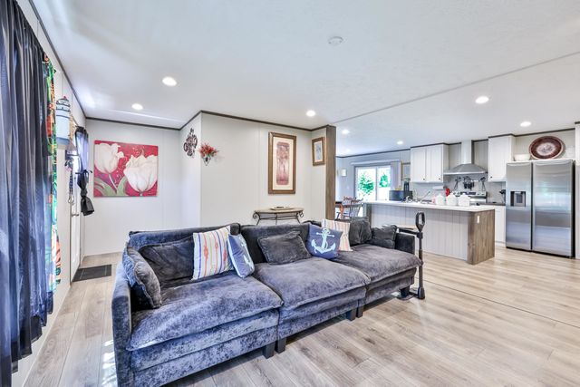 501 N Green Sea Rd., Loris, SC 29569