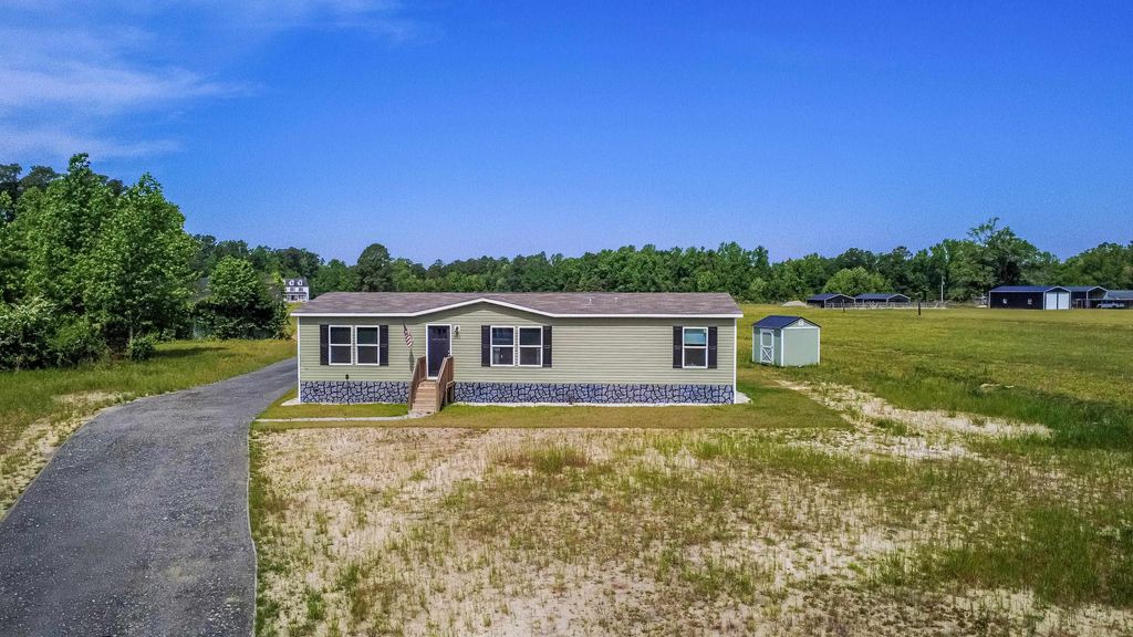 501 N Green Sea Rd., Loris, SC 29569