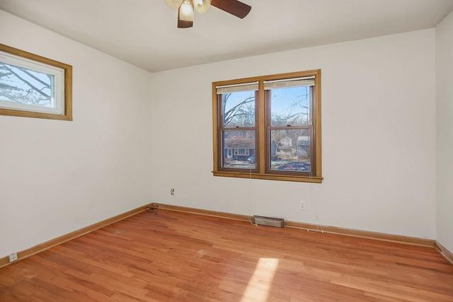 5545 N Woodland Avenue, Kansas City, MO 64118