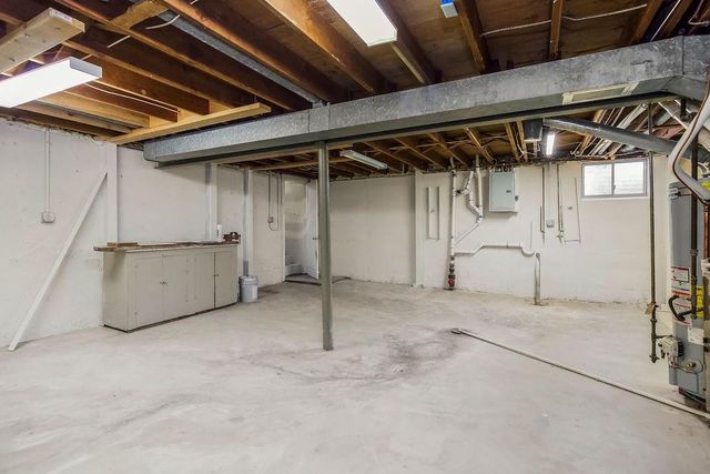 5545 N Woodland Avenue, Kansas City, MO 64118