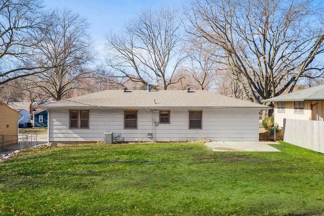 5545 N Woodland Avenue, Kansas City, MO 64118