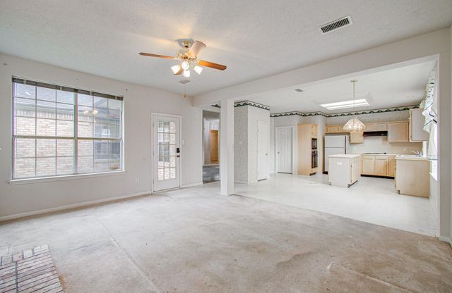 7107 Trimstone Drive, Pasadena, TX 77505
